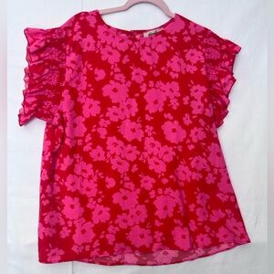 Haptics NWOT 2X Floral Ruffle Sleeve Blouse in Red and Pink
